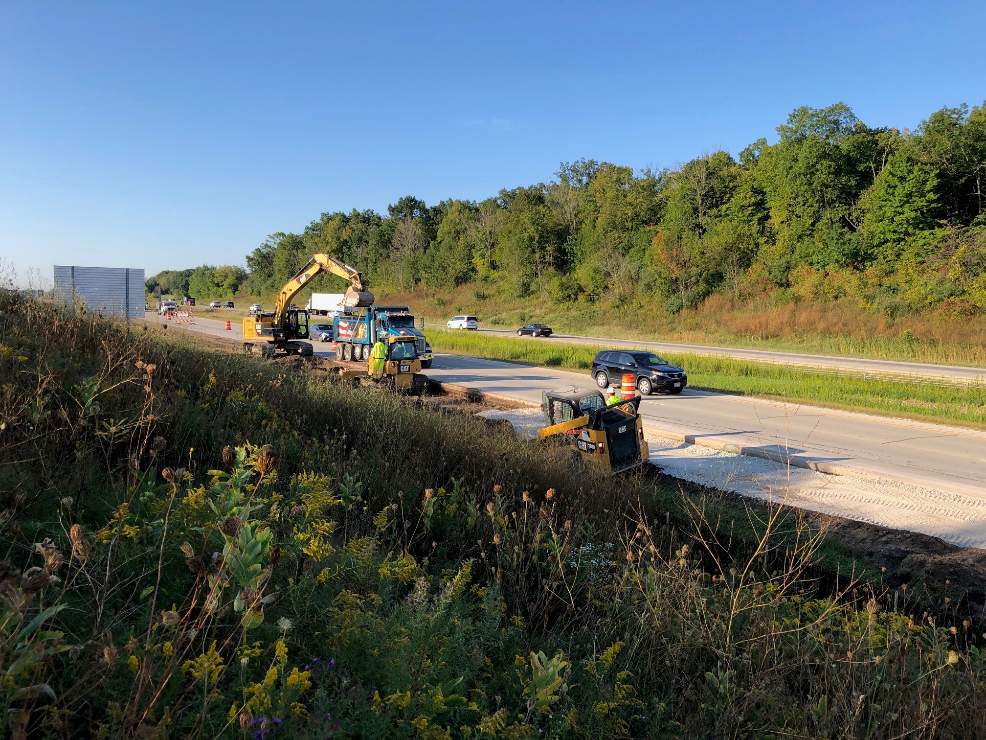 I-43 Work Zone Prep Activity: Shoulder reconstruction and temporary widening_2021